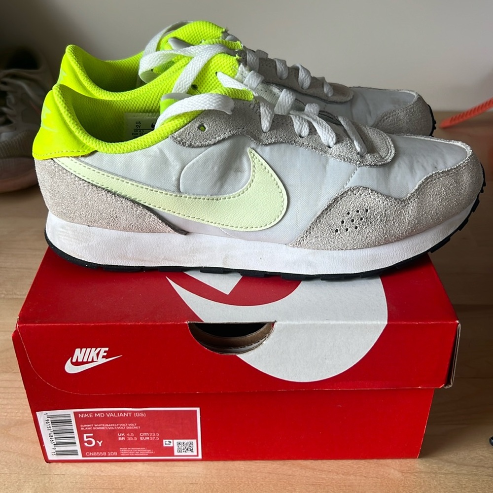 Nike 5Y shoes